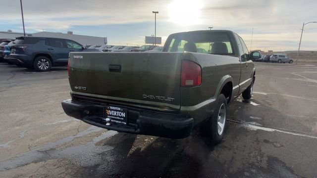 Used 2001 Chevrolet S10 Pickup LS w/ Preferred Equipment Group image 8