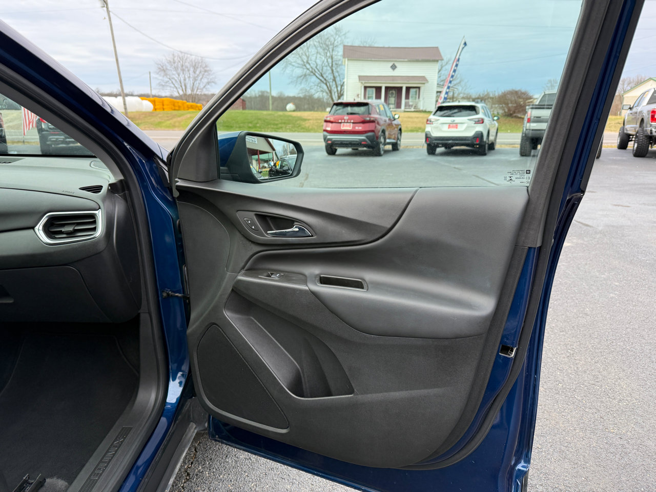 Used 2022 Chevrolet Equinox LT image 27