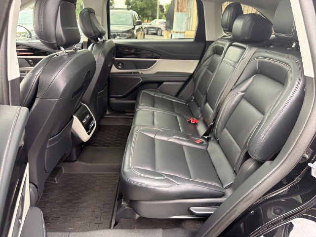 Certified 2024 Lincoln Nautilus Premier w/ Equipment Group 102A AWD/4WD image 28