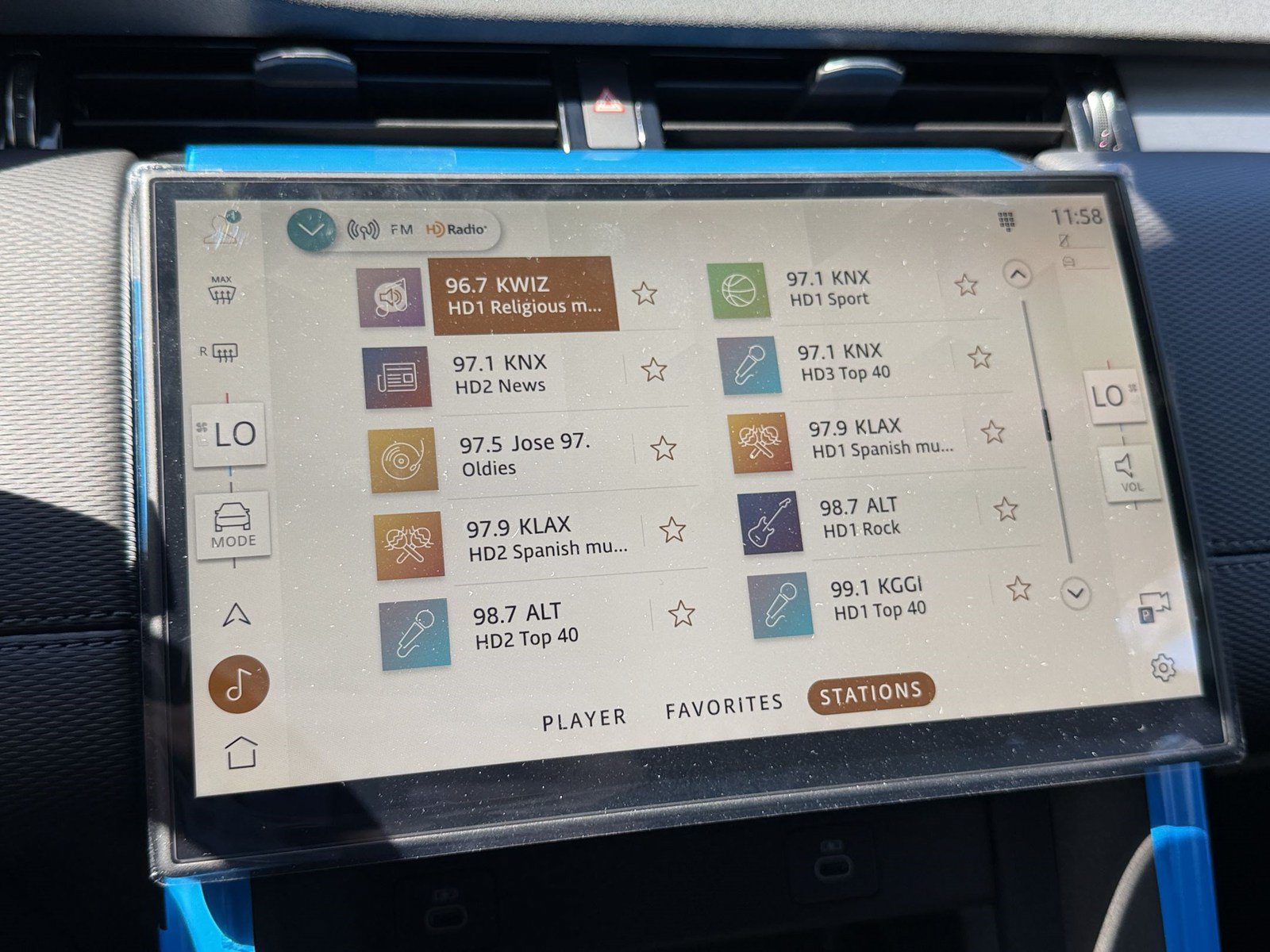 New 2026 Land Rover Discovery Sport Landmark AWD/4WD image 20