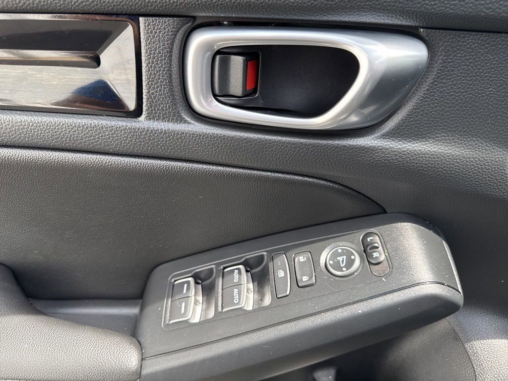 Used 2023 Honda Civic EX-L image 10