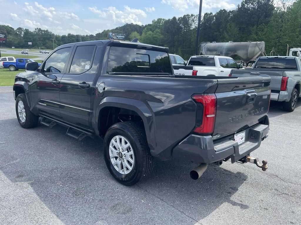 Used 2024 Toyota Tacoma SR5 w/ SR5 Upgrade Package image 5