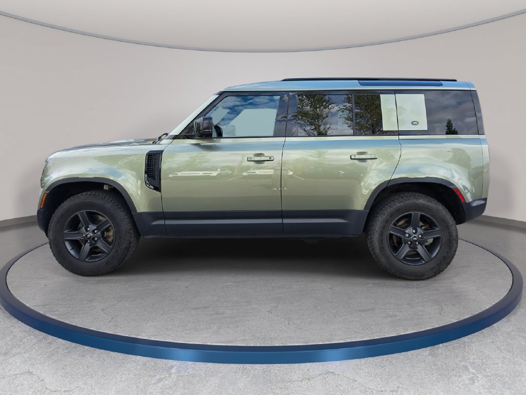 Used 2023 Land Rover Defender 110 AWD/4WD image 9
