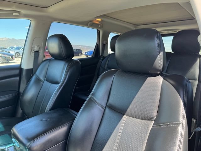 Used 2016 Nissan Pathfinder Platinum AWD/4WD image 18