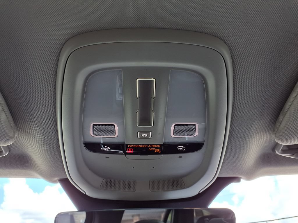 Certified 2023 Volvo XC90 B6 Ultimate w/ Protection Package Premier AWD/4WD image 27