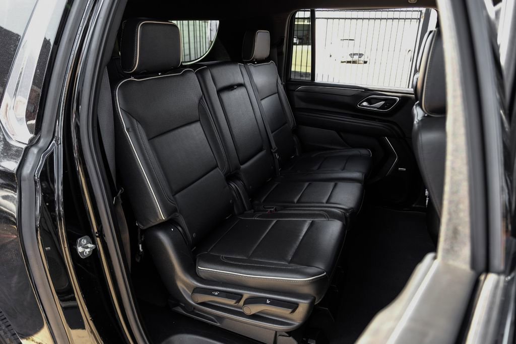 Used 2022 GMC Yukon XL SLT AWD/4WD image 37