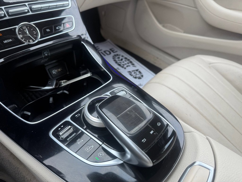 Used 2018 Mercedes-Benz E 400 4MATIC Sedan image 23
