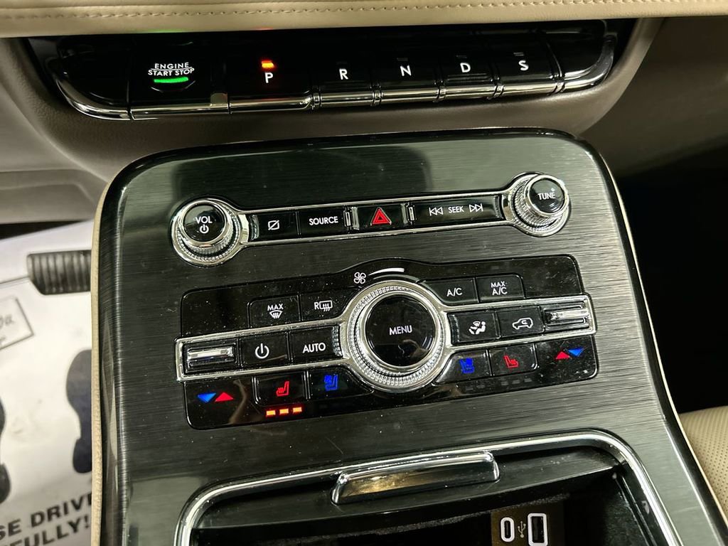 Used 2023 Lincoln Nautilus Reserve w/ Equipment Group 201A image 17