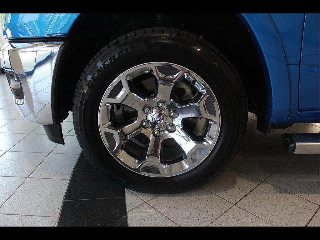 Used 2025 RAM 1500 Big Horn AWD/4WD image 9