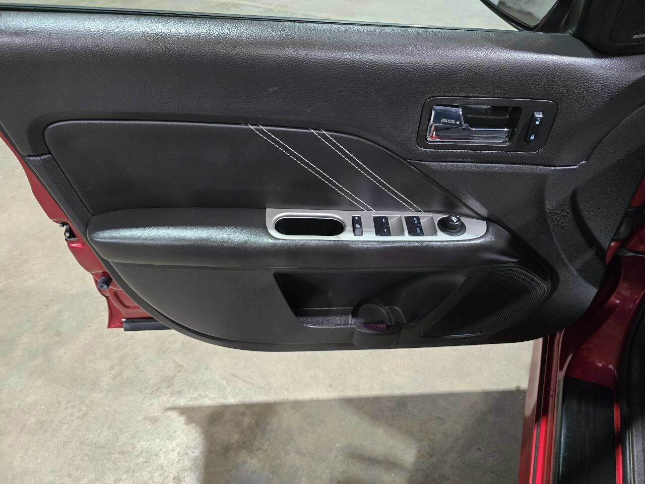 Used 2011 Ford Fusion Sport w/ 401A Rapid Spec Order Code FWD image 24