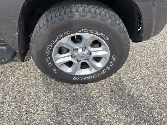 Used 2016 Toyota 4Runner SR5 Premium AWD/4WD image 5