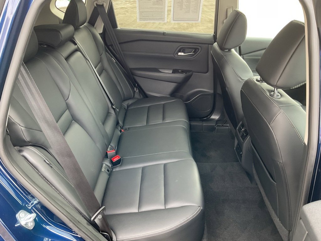 Used 2024 Nissan Rogue SL w/ SL Premium Package image 20