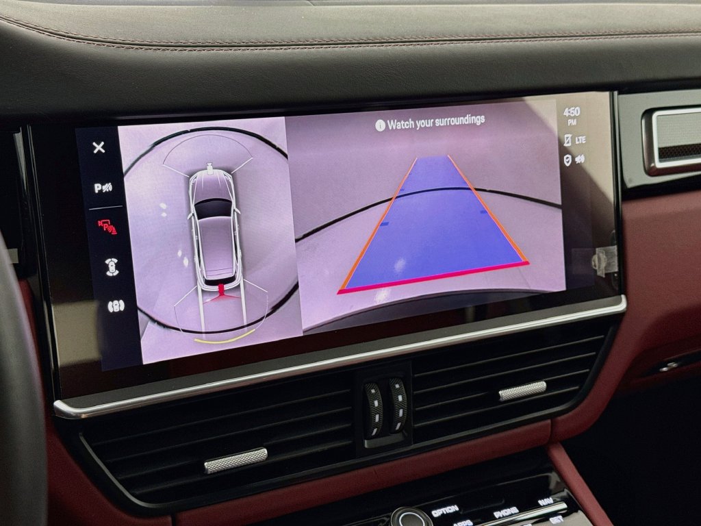 Certified 2023 Porsche Cayenne Turbo AWD/4WD image 20