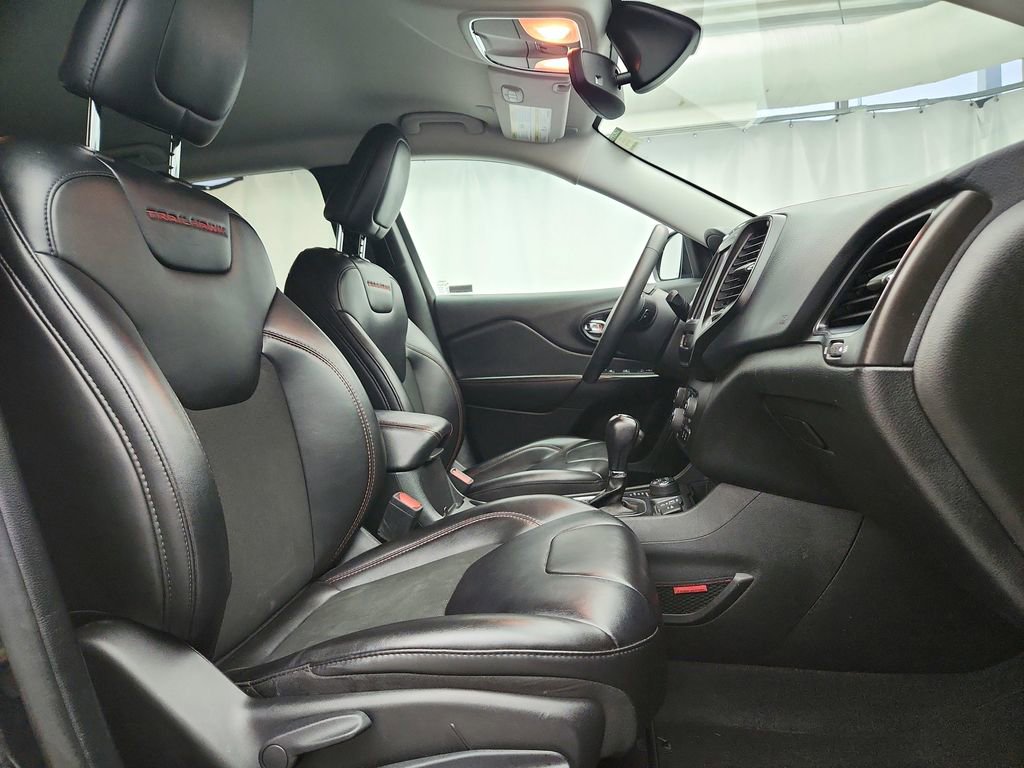 Used 2022 Jeep Cherokee Trailhawk w/ Trailer Tow Group image 29