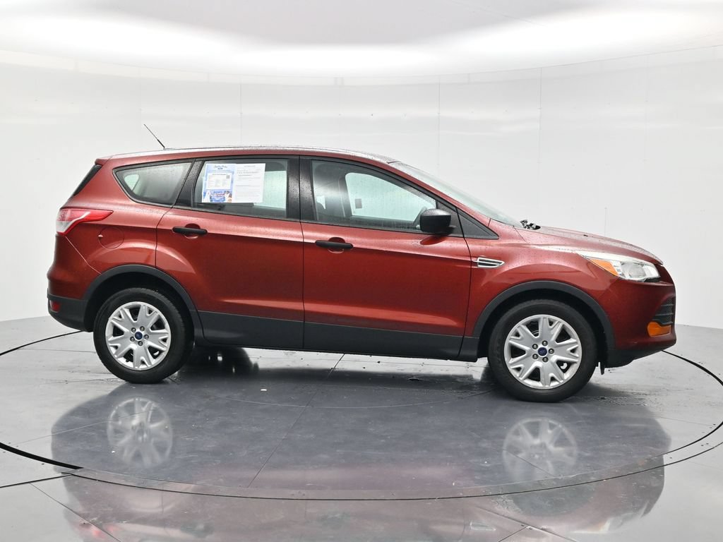Used 2016 Ford Escape S FWD image 4