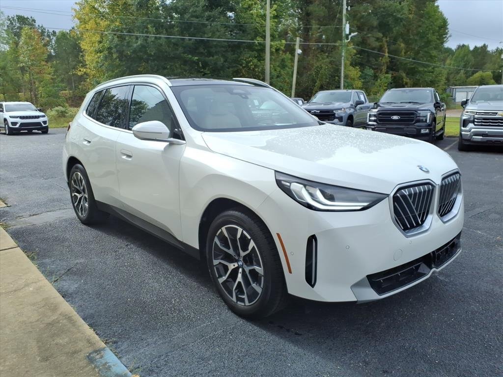 Used 2025 BMW X3 xDrive30i w/ Convenience Package image 3