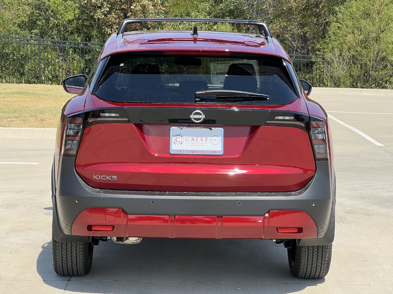 New 2027 Nissan Kicks SR FWD image 5