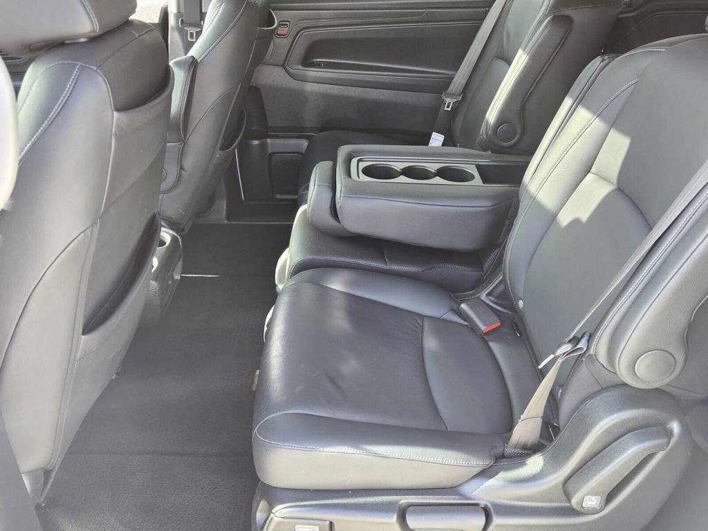 Certified 2024 Honda Odyssey Touring image 11