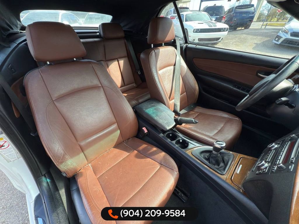 Used 2008 BMW 128i Convertible image 28