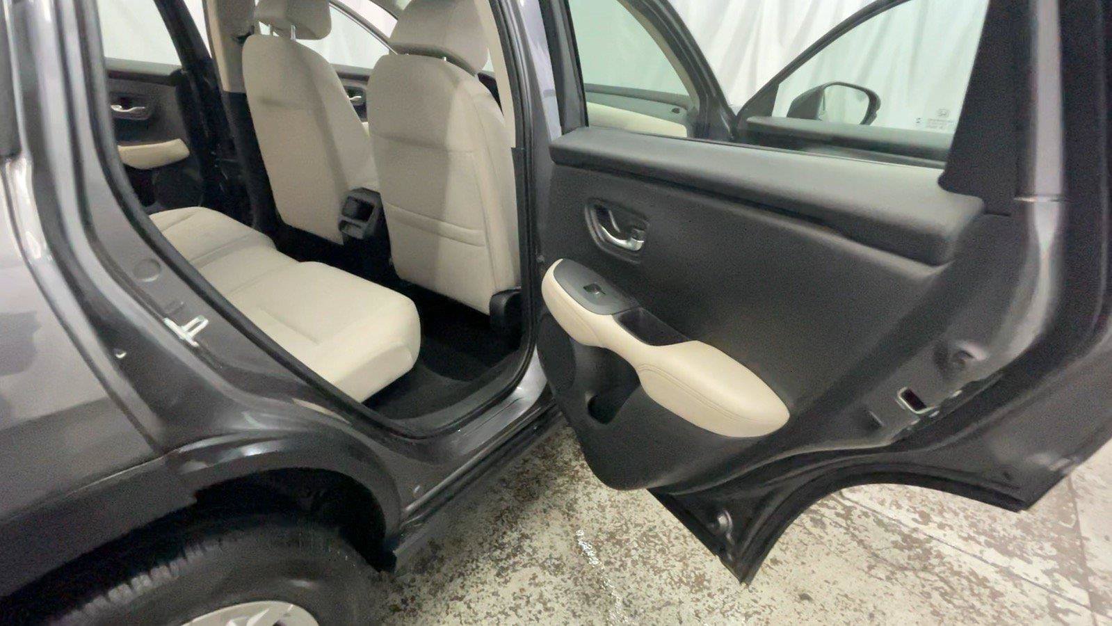 Certified 2024 Honda HR-V LX image 23