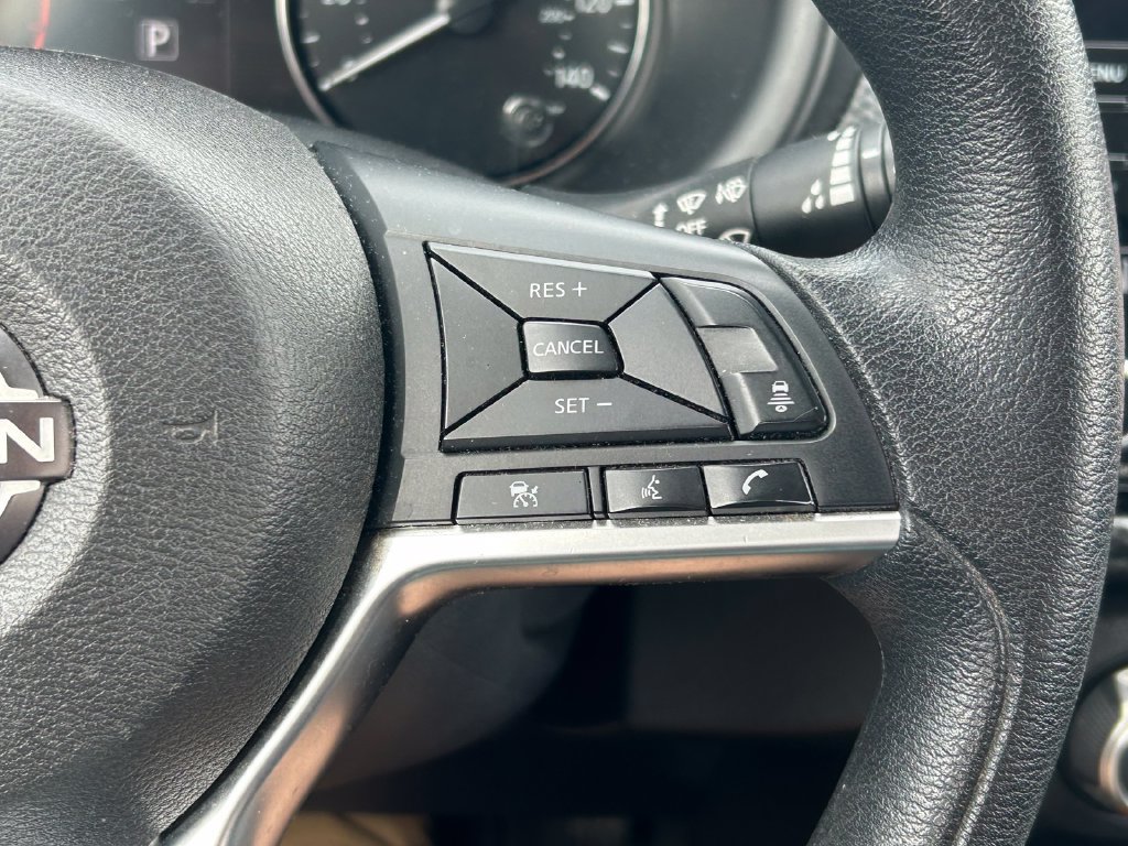 Used 2023 Nissan Kicks SV FWD image 32