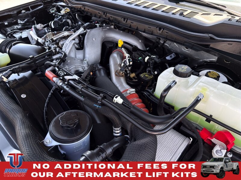 Used 2025 Ford F350 Lariat w/ FX4 Off-Road Package AWD/4WD image 16