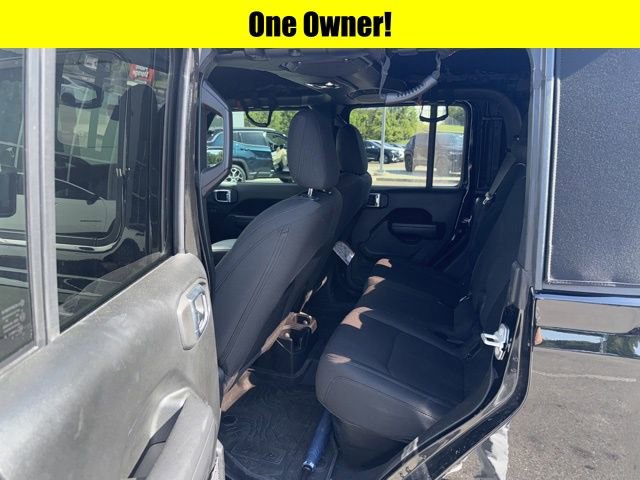 Used 2023 Jeep Gladiator Willys AWD/4WD image 8