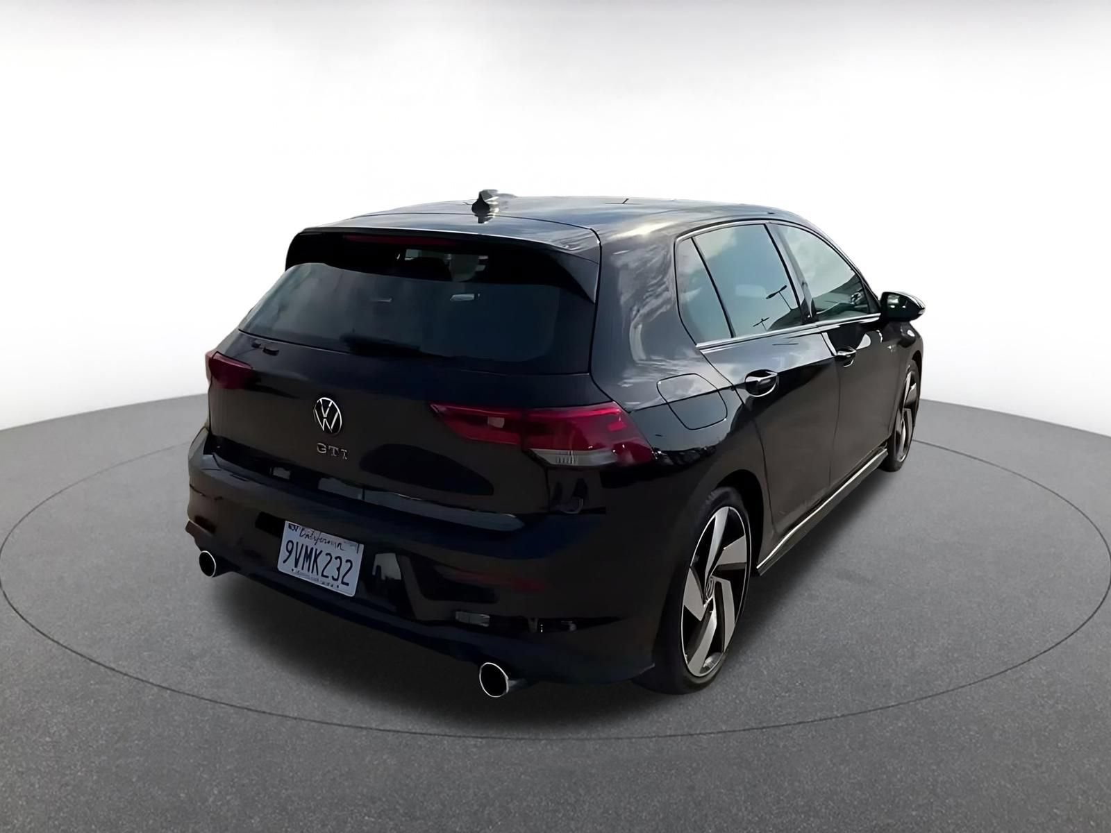 Used 2026 Volkswagen Golf S FWD image 14
