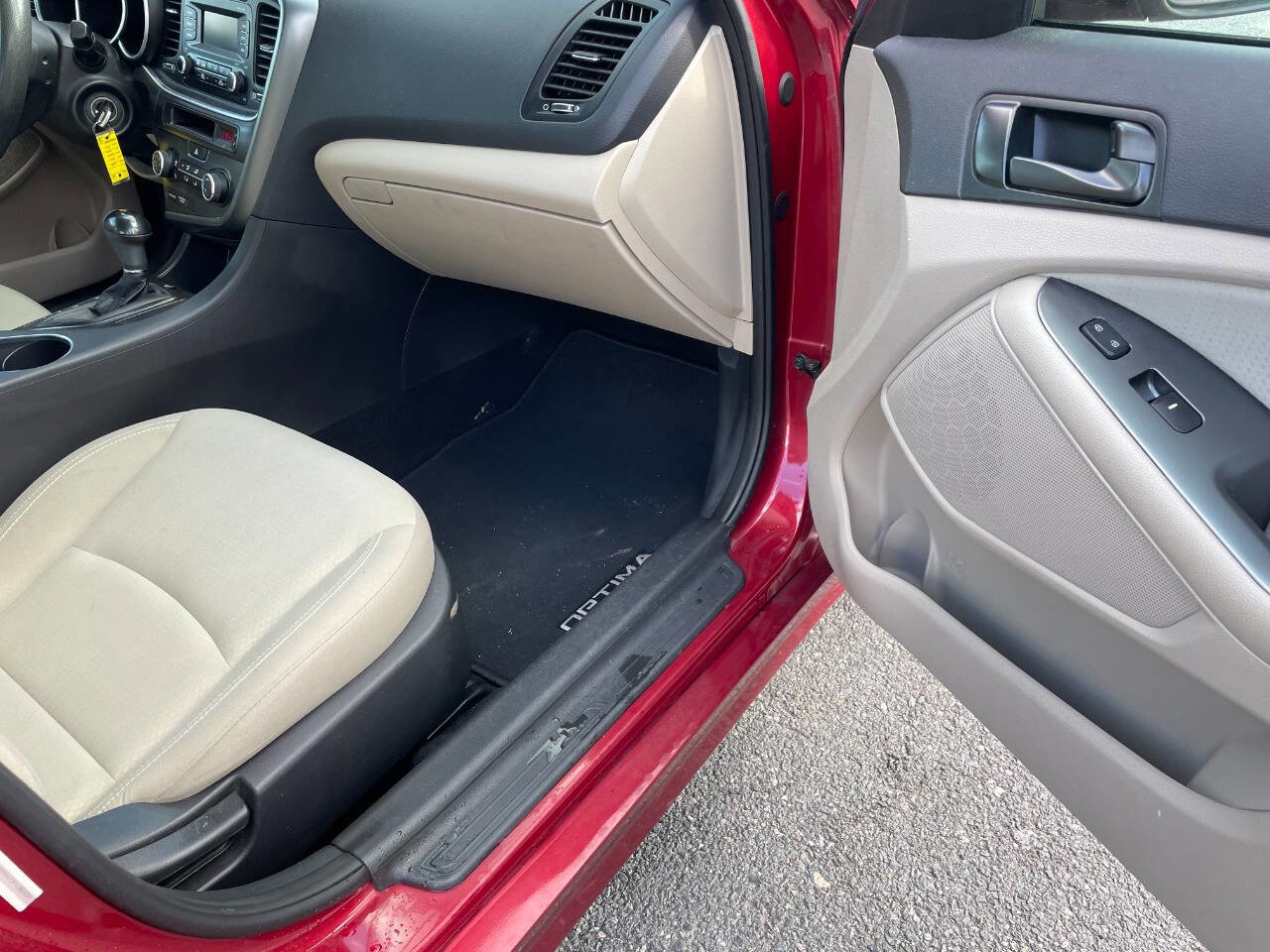 Used 2015 Kia Optima LX image 10
