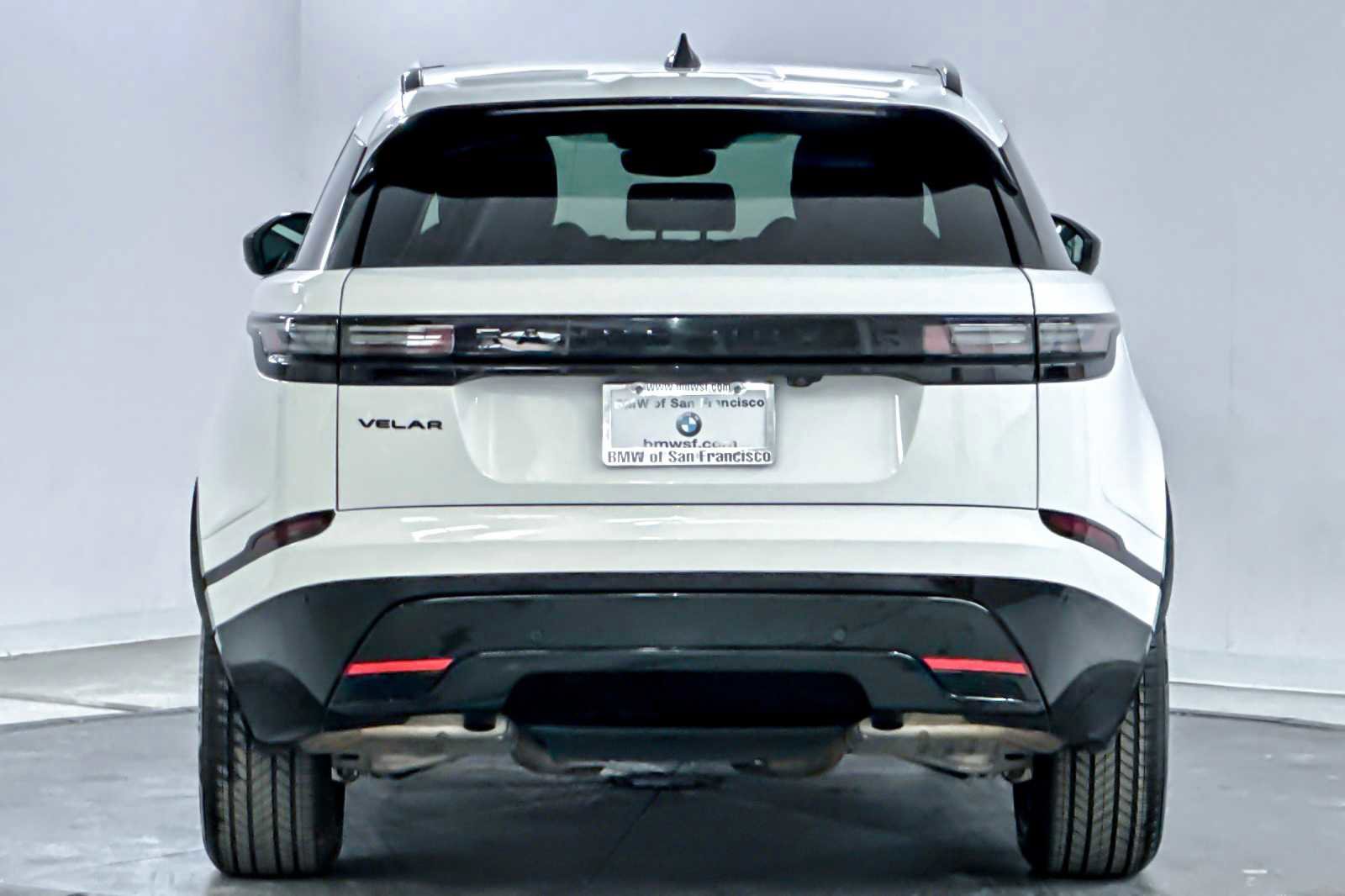 Used 2025 Land Rover Range Rover Velar Dynamic SE image 7