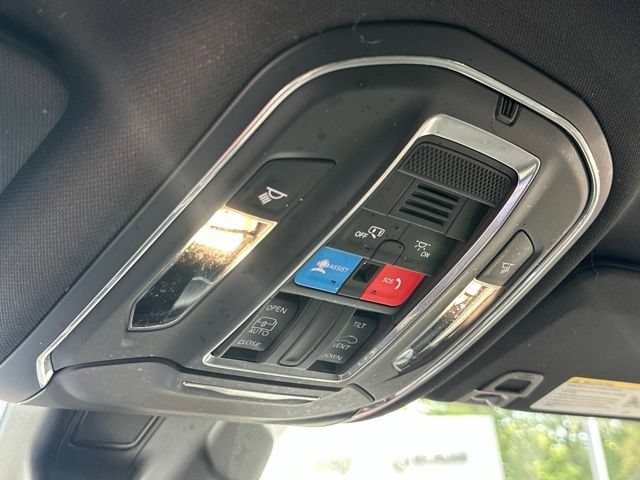 Used 2025 Jeep Grand Cherokee L Laredo AWD/4WD image 12