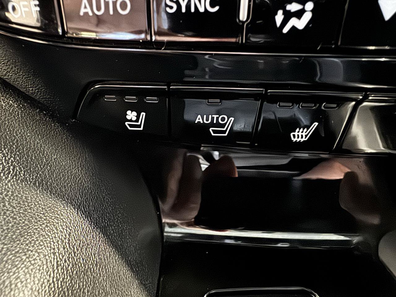 Used 2022 Acura MDX Type S AWD/4WD image 16