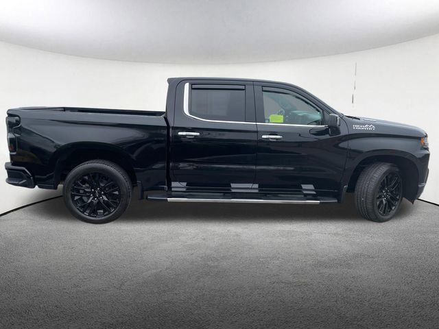 Used 2020 Chevrolet Silverado 1500 High Country w/ Technology Package image 17