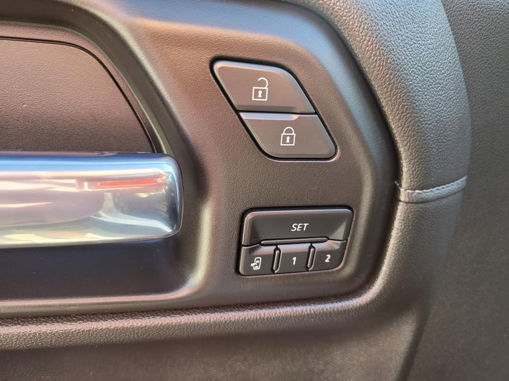 Used 2022 Chevrolet Silverado 1500 LTZ w/ LPO, Dark Essentials Package image 21