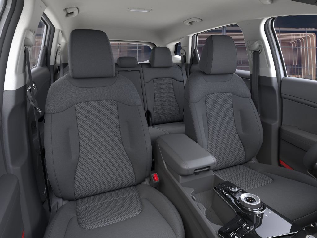 New 2025 Kia Sportage LX AWD/4WD image 16