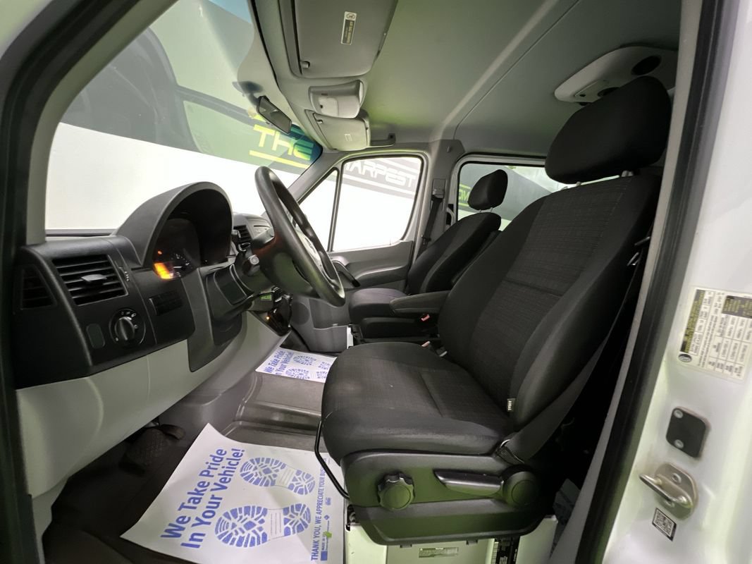 Used 2016 Mercedes-Benz Sprinter 2500 image 18
