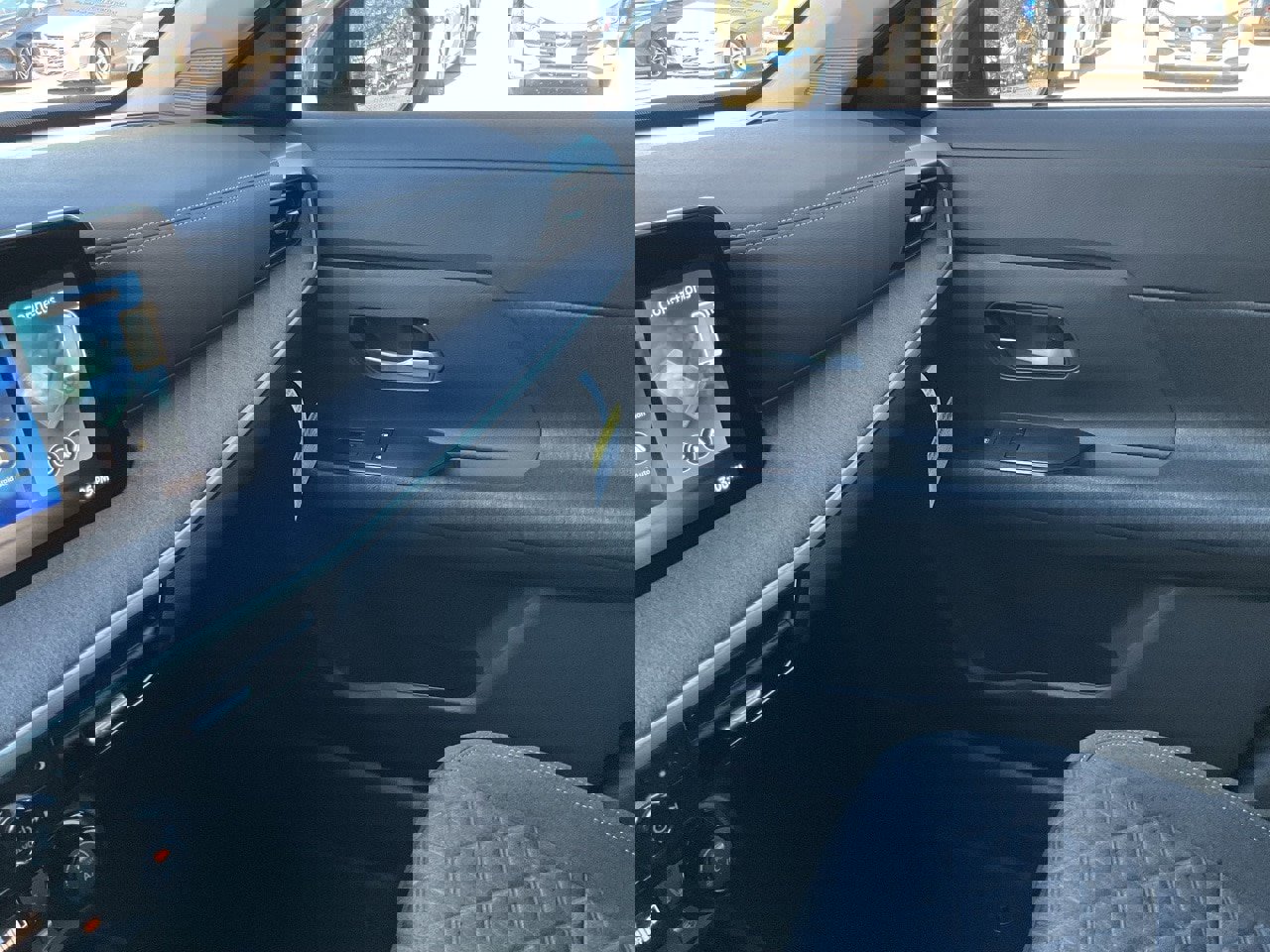 New 2026 Nissan Kicks SV image 35