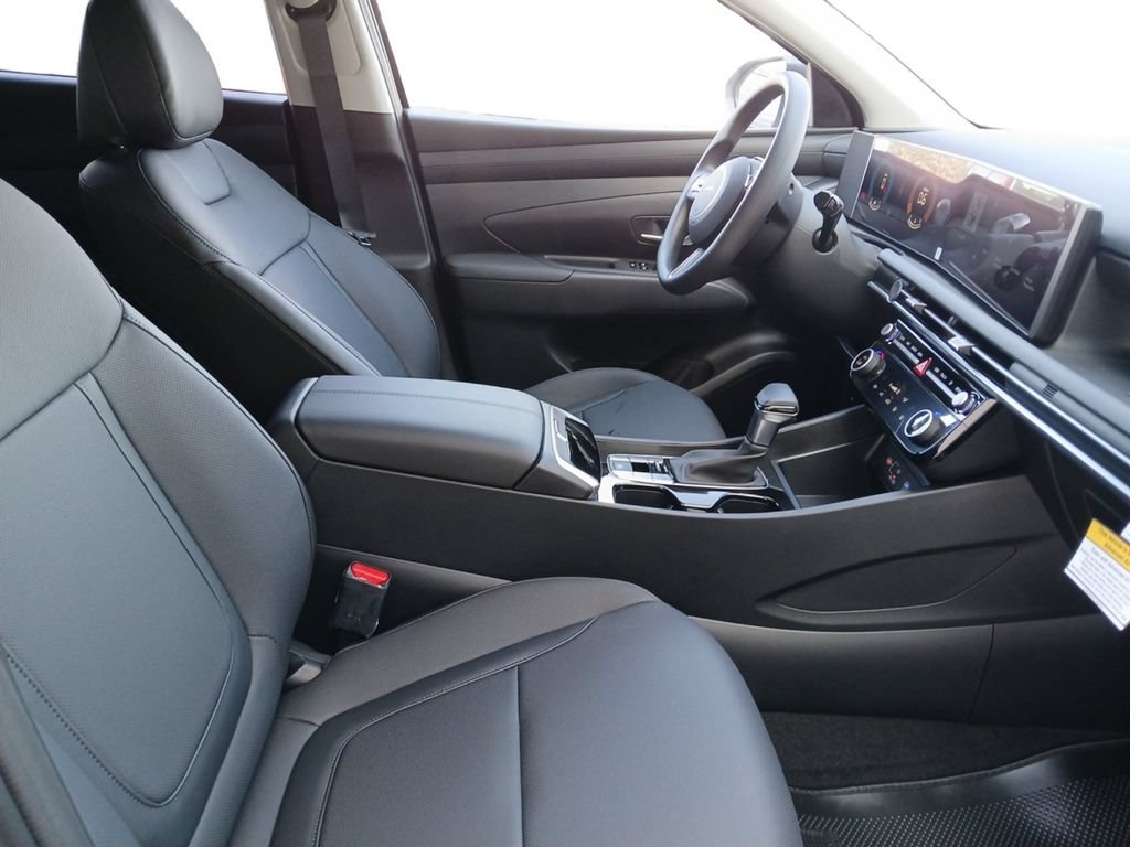 New 2026 Hyundai Tucson SEL FWD image 16