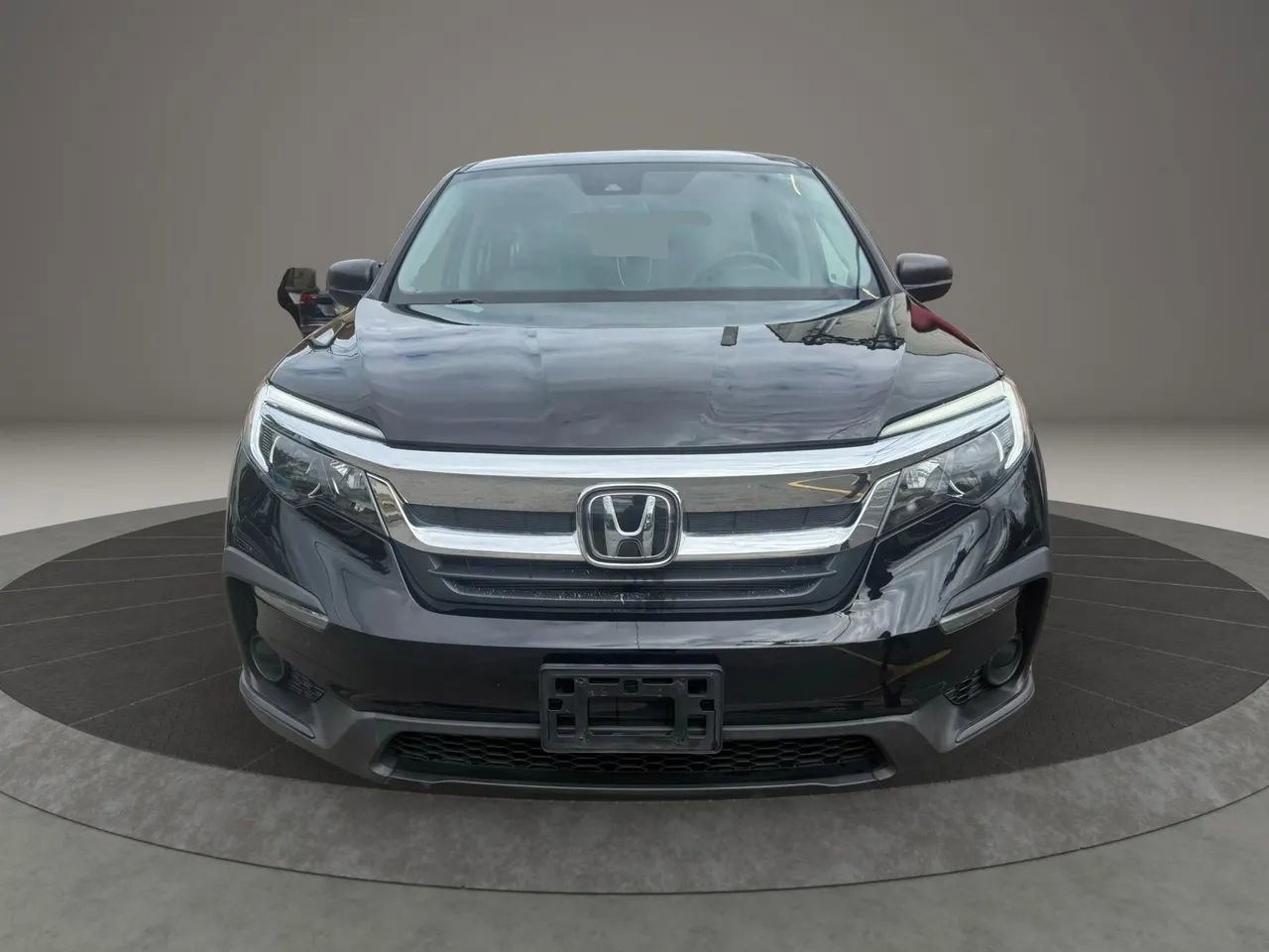 Used 2019 Honda Pilot LX image 2