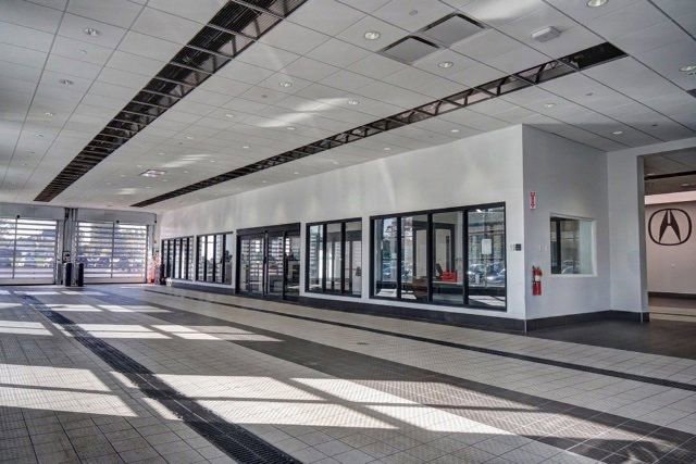 Used 2023 Acura MDX SH-AWD w/ Technology Package image 29