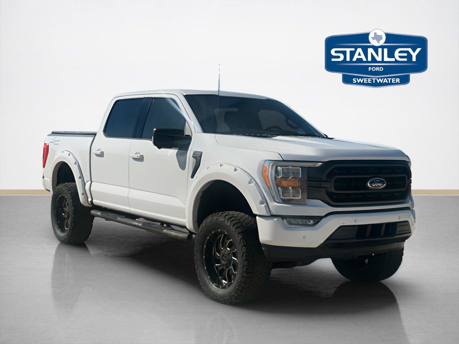 Used 2022 Ford F150 XLT w/ Equipment Group 302A High AWD/4WD image 1