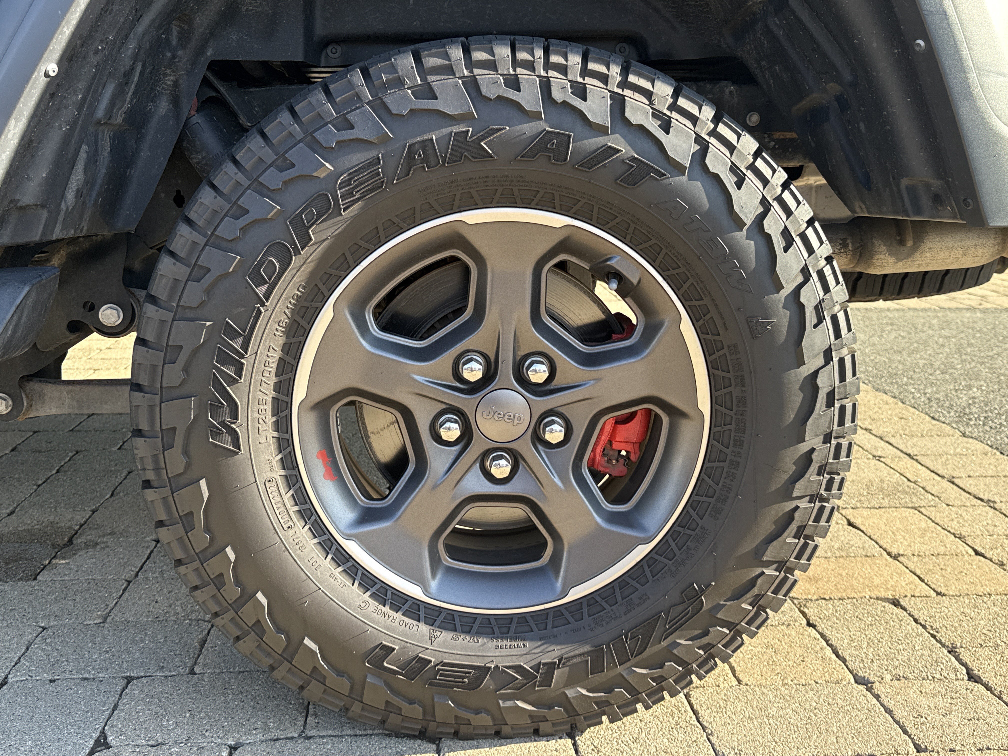 Used 2023 Jeep Gladiator Rubicon w/ Cold Weather Group AWD/4WD image 30