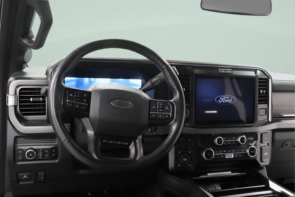 Used 2025 Ford F250 Platinum image 9