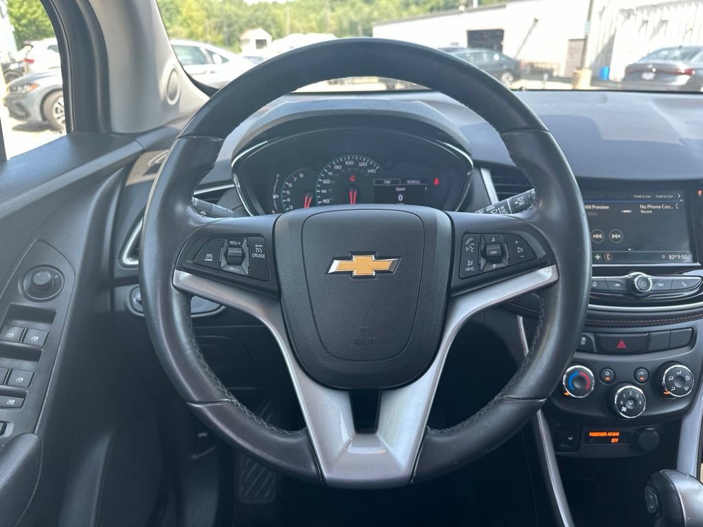 Used 2019 Chevrolet Trax LT w/ LT Convenience Package AWD/4WD image 19