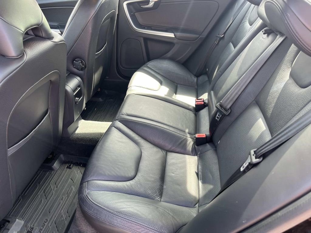 Used 2012 Volvo S60 T5 w/ Climate Pkg image 17