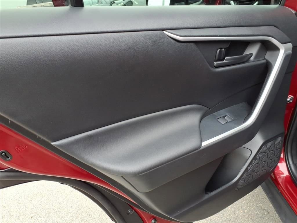 Certified 2023 Toyota RAV4 LE image 10