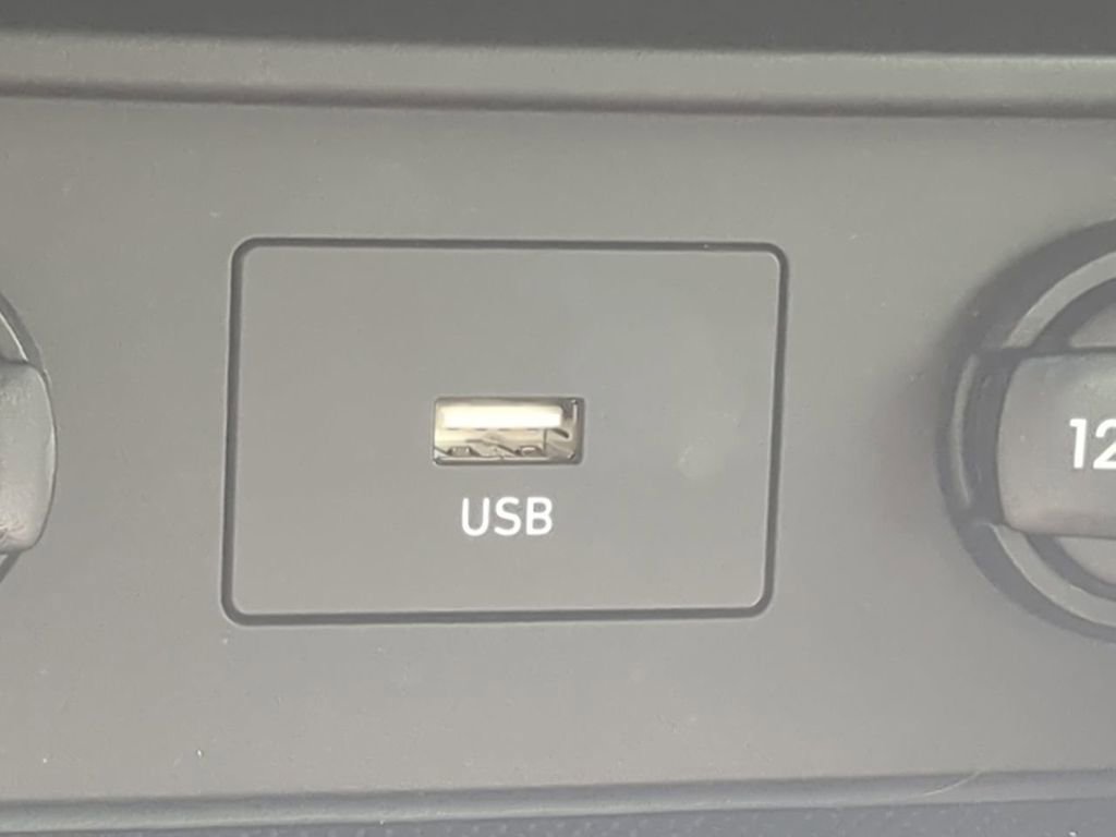 Used 2022 Hyundai Kona SEL image 21