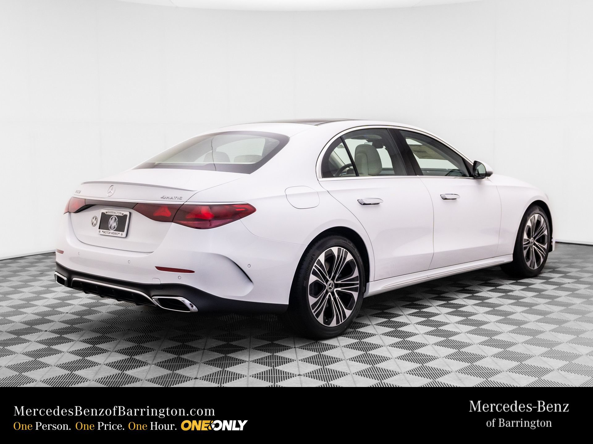 New 2026 Mercedes-Benz E 350 4MATIC Sedan image 6