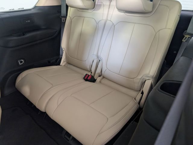 Certified 2022 Jeep Grand Cherokee L Limited image 4