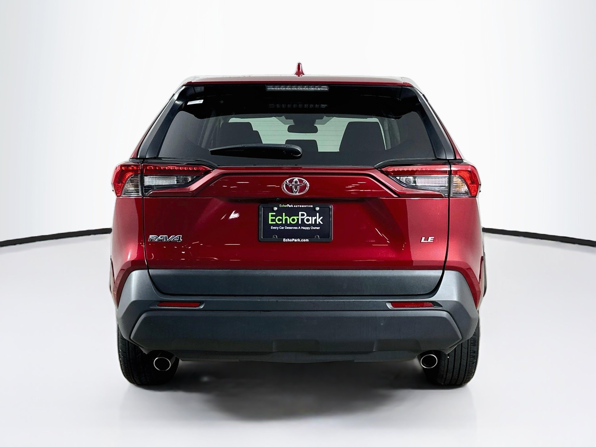 Used 2025 Toyota RAV4 LE FWD image 7